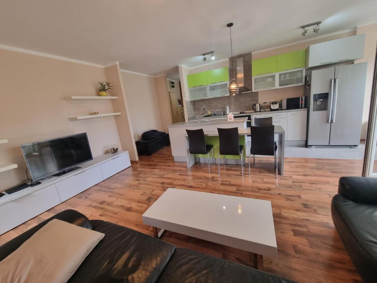 Hawaii- 2 Bdr, Arena, Sava Centar, Free Parking Apartamento Belgrado Exterior foto