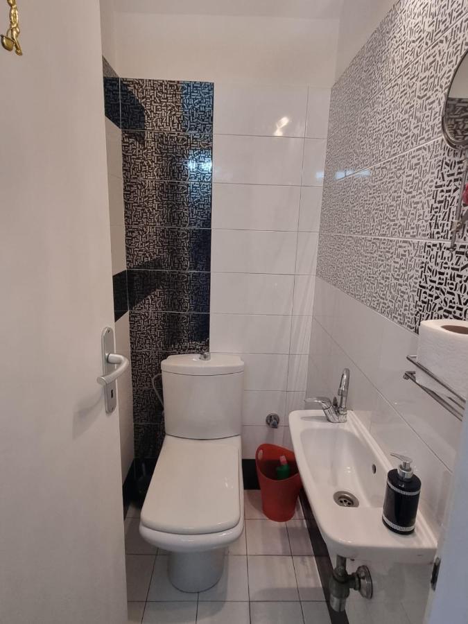 Hawaii- 2 Bdr, Arena, Sava Centar, Free Parking Apartamento Belgrado Exterior foto