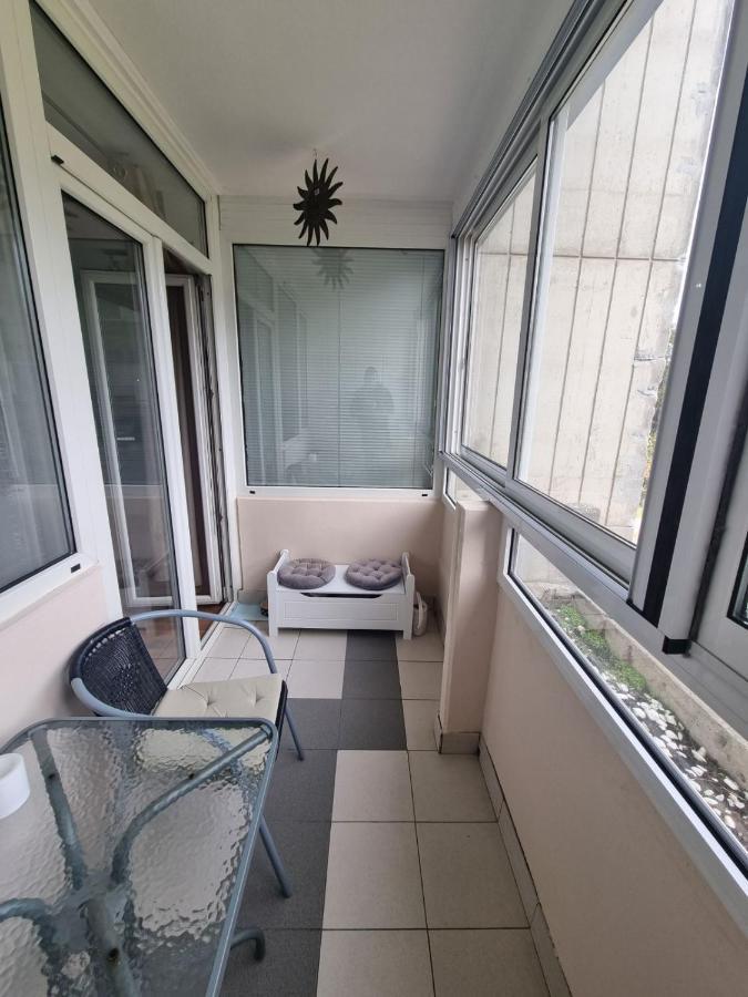 Hawaii- 2 Bdr, Arena, Sava Centar, Free Parking Apartamento Belgrado Exterior foto