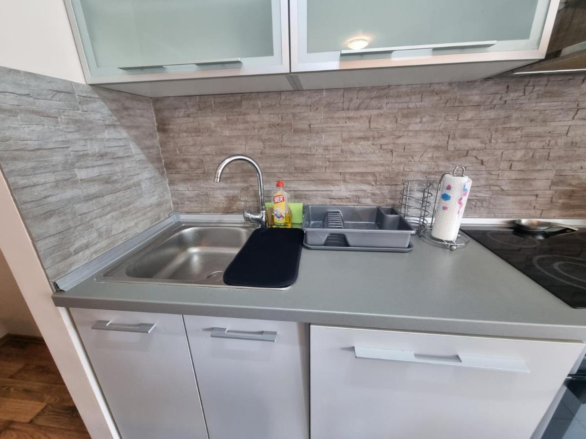 Hawaii- 2 Bdr, Arena, Sava Centar, Free Parking Apartamento Belgrado Exterior foto